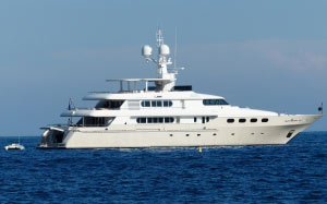 yacht, boot, ship, powerboat, yachts, sea, lake, luxury, wealth, empire, luxury yacht, leisure boat, recreational ship, motor yacht, shipping, water, ocean