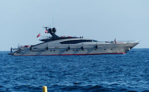 racing boat, speedboat, yacht, boot, ship, powerboat, sea, lake, luxury, wealth, empire, luxury yacht, leisure boat, recreational ship, motor yacht, shipping, water, ocean