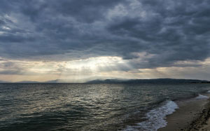 beach, dawn, dusk, horizon, ocean, sea, seascape, storm, summer, sun, sun glare, sunset, travel, water, waves