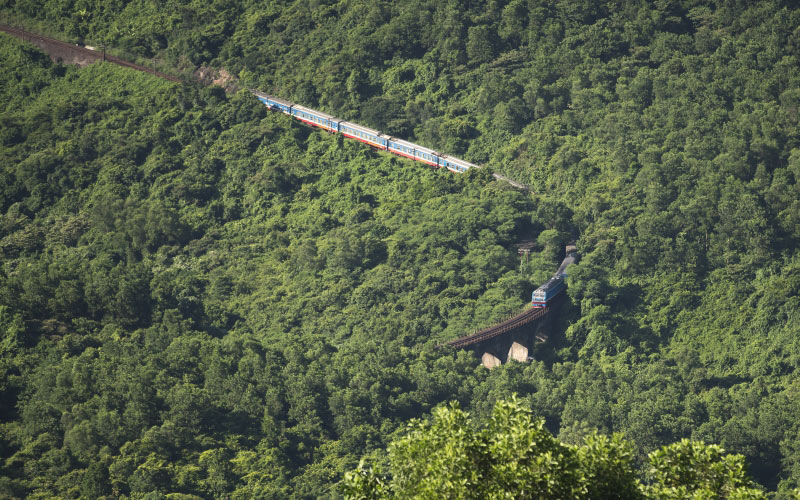 train, hue city, pass, vietnam, danang, hai van pass, rail, landscape, mountain, forest, traffic, transportation