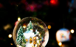 light, bokeh, night, color, holiday, darkness, xmas, christmas, christmas tree, festive, christmas ornament, decoration, snow globe, christmas lights, new year
