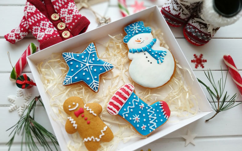 gingerbread, food, biscuit, snack, christmas decoration, dessert, baked, cookies, christmas ornament, confectionery, christmas, xmas, new year