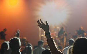 rock, silhouette, music, light, group, band, people, night, crowd, celebration, concert, audience, dance, young, youth, show, nightlife, club, musician, clap, fan, perform, festival, stage, pop, fun, happiness, performance, party, sound, event, entertainment, disco, popular, excitement, performing, concert, discotheque, applauding, 