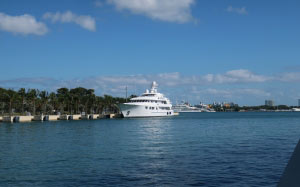 water, transport, luxury, yacht, boat, ship, waterway, watercraft, sea, channel, ocean, harbor, coast, bay, miami, city