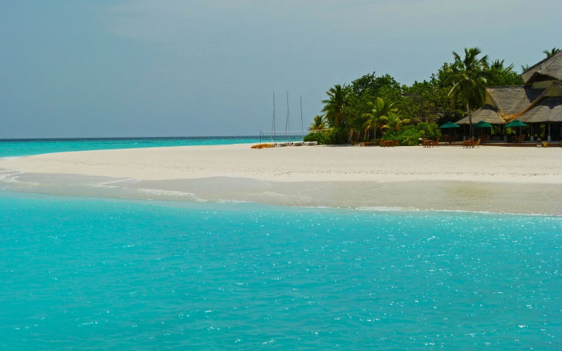 beach, sea, coast, water, nature, trees, sand, ocean, sunshine, shore, summer, vacation, tourism, travel, coastline, relax, paradise, tropical, holiday, lagoon, bay, island, blue, leisure, sunny, resort, caribbean