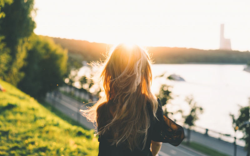 blonde, person, back, women, people, females, sunset, summer, sunlight, focus on foreground, lens flare