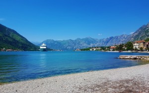 beach, landscape, sea, coast, water, nature, outdoor, ocean, mountains, town, summer, vacation, travel, mediterranean, bay, tourism, resort